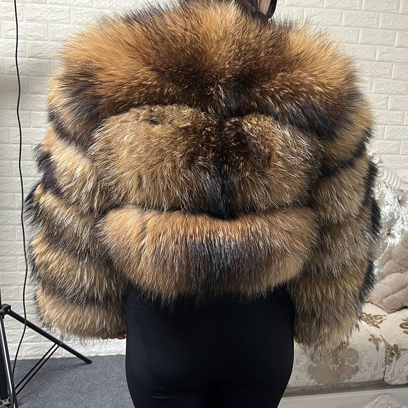 Taglie forti Top in pelliccia  - Winter Clothing Essentials recensione e prezzo